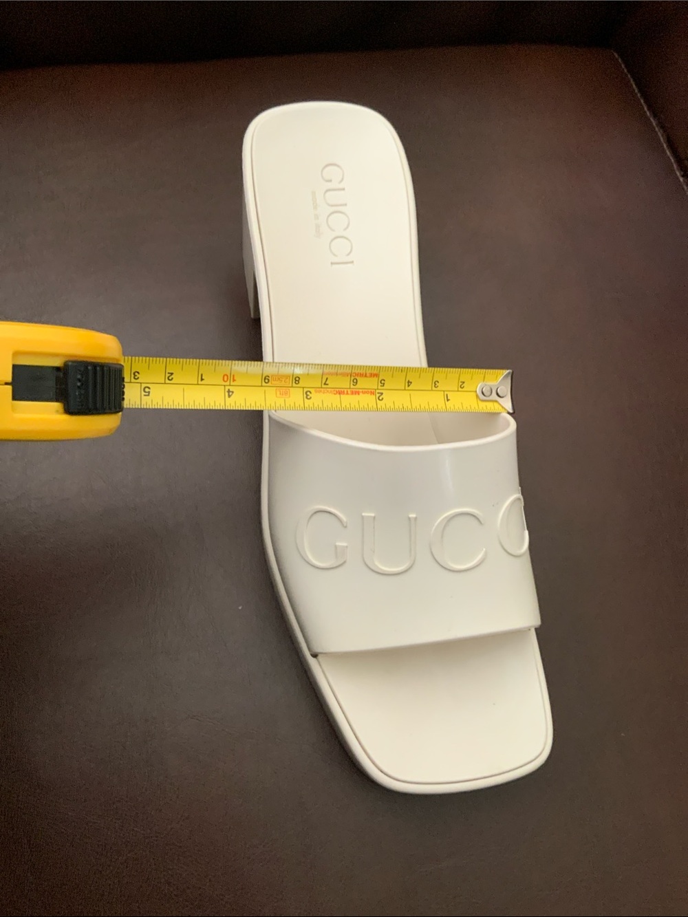 Gucci Rubber Gucci Logo Womens Platform white slides. Minor stains pictured. 39. - Picture 9 of 9